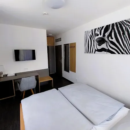 Hotel Fabrica 3*